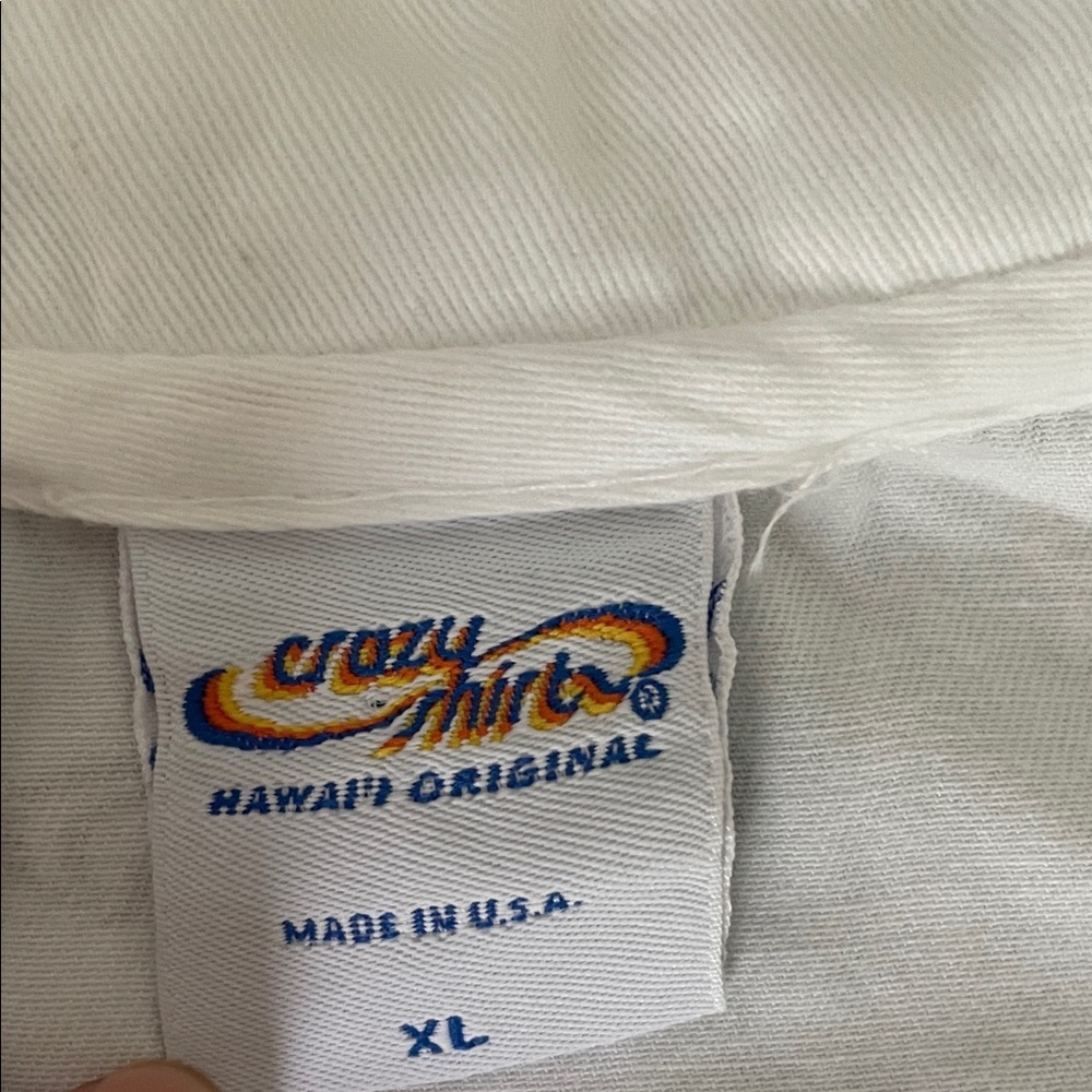 Men's Vintage Crazy Shirts White long Sleeve cotton pullover. - Picture 2 of 10